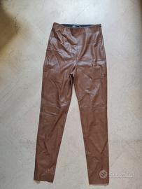 Leggings in ecopelle Zara 