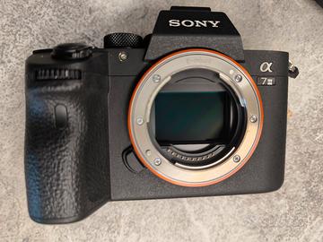 Sony a 7 III