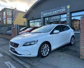 Volvo V40 D2 1.6 Powershift Momentum