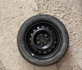 Ruota di scorta 155/65/R14 + cric