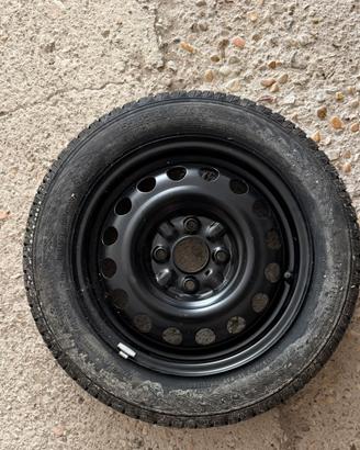 Ruota di scorta 155/65/R14 + cric