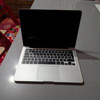 MacBook pro 13 8gb RAM 512 ssd