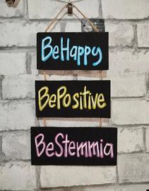 targhetta be Happy in legno 