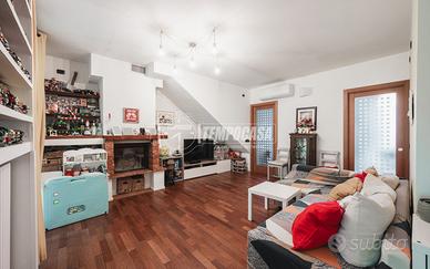 "A.ze Centro Storico" - SPLENDIDO 3 LOCALI RISTR
