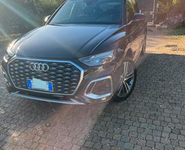Audi Q 5 sport back a Line