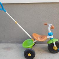 Triciclo in metallo con pedali