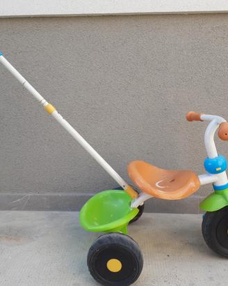 Triciclo in metallo con pedali