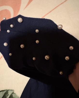 Maglia blu con perle