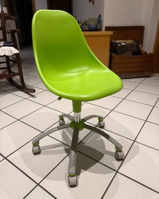 Sedia girevole verde
