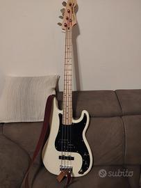 Squier pj