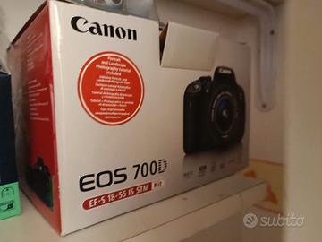 Canon EOS 700 D