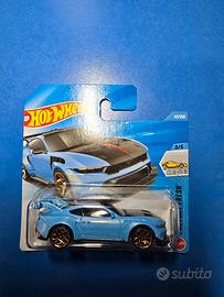 Lotto 2 hot wheels ford mustang gtd+lucid air