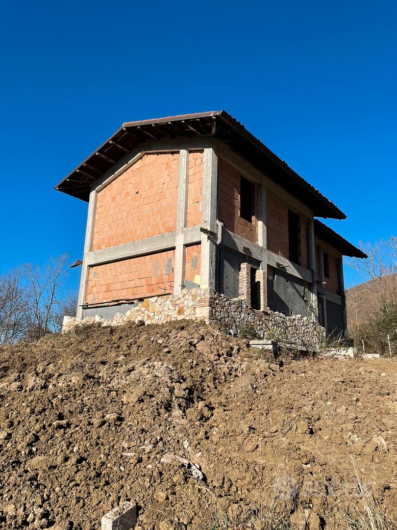 Rustico vista lago del turano Ascrea (Ri) - Vista 6