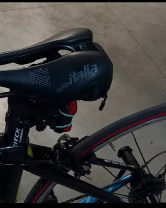 BICI IN CARBONIO