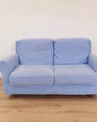 Divano 2 posti in tessuto azzurro