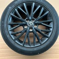 Cerchi in lega toyota R18