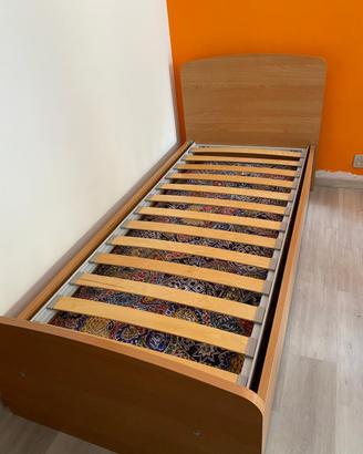 Letto a doghe con II letto estraibile