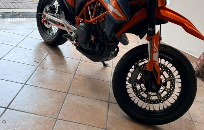 Ktm 690 smc r 2024