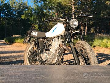Deus Yamaha SR 400
