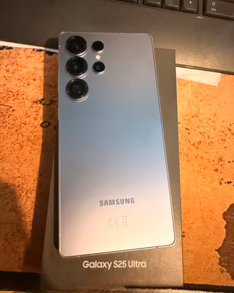 Samsung Galaxy S25 Ultra 12/256 GB – Pari al nuovo