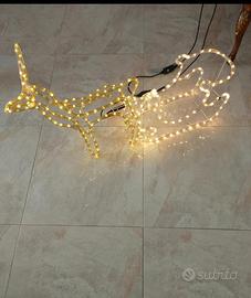 Renna natalizia luminosa