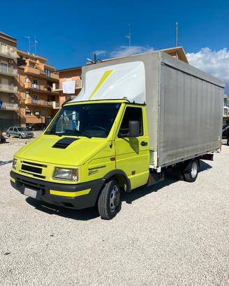 IVECO DAILY 35 10 CENTINATO SEMINUOVO