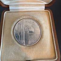 Moneta 20 lire Mussolini con custodia fascio