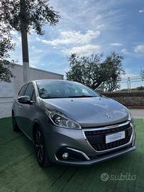 Peugeot 208 PureTech 82 Stop&Start Signature