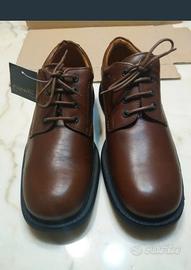 2 paia di scarpe nuove 
