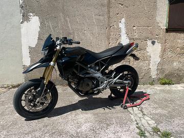 Aprilia Dorsoduro 750