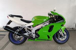 Kawasaki Ninja ZX-7 - 1996