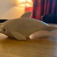 Statuetta di delfino per collezionisti