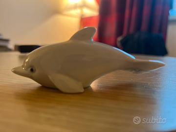 Statuetta di delfino per collezionisti