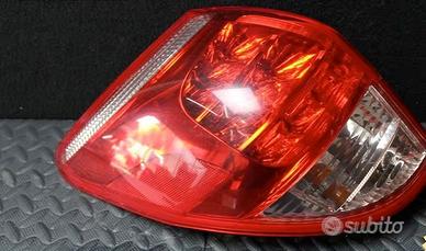 2 x fari faro posteriori rav 4 stop rav4