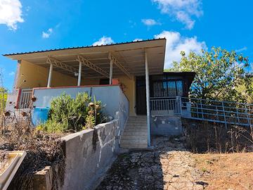 villa indipendente zona Piana Degli Albanesi