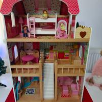 Casetta per le bambole in legno 