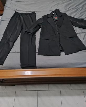 Completo giacca e pantalone