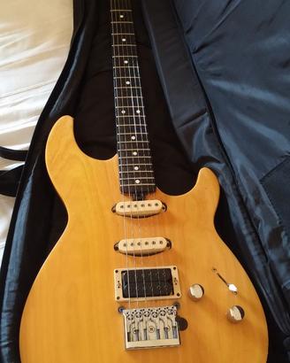 Chitarra elettrica artigianale di liuteria