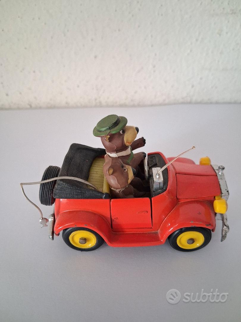 Yogi Bear - Mebetoys - Yogi & Boo Boo's car - A-35 Die-cast métal vehicle