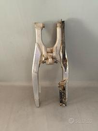 Forcellone Honda CRF 250 04/09 MENF 1 + leveraggi