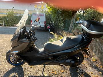 Suzuki AN Burgman 400