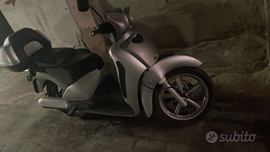 Scarabeo 200 in piu' che buone condizioni