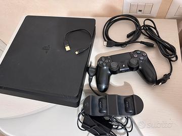 Ps4 1T piu comtroller e base di ricarica