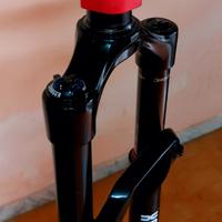 RS REVELATION RC2 2.1 150 boost 