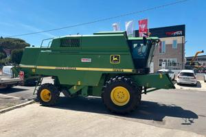 MIETITREBBIA USATA JOHN DEERE MODELLO WERKE 2256