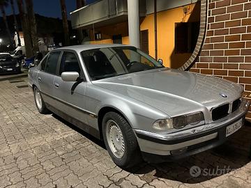 Bmw serie 7 728i 1996 automat.