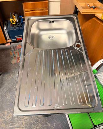 Lavello inox nuovo