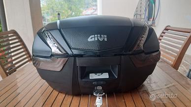 Bauletto Givi V47 con schienale
