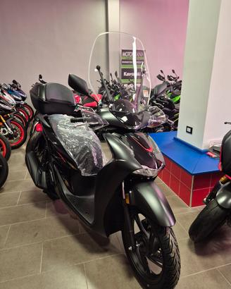 Honda SH 125 2026 sport BLACK NIGHT
