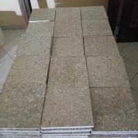 Piastrelle in graniglia 